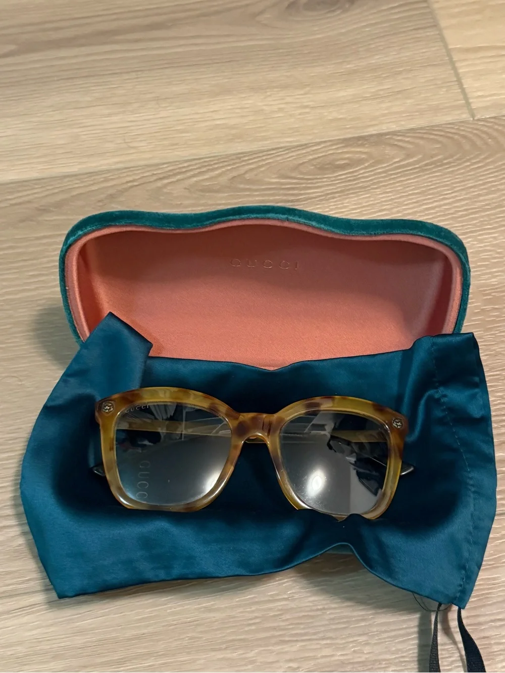 Gucci Tortoiseshell Sunglasses with Brown Gradient Lenses